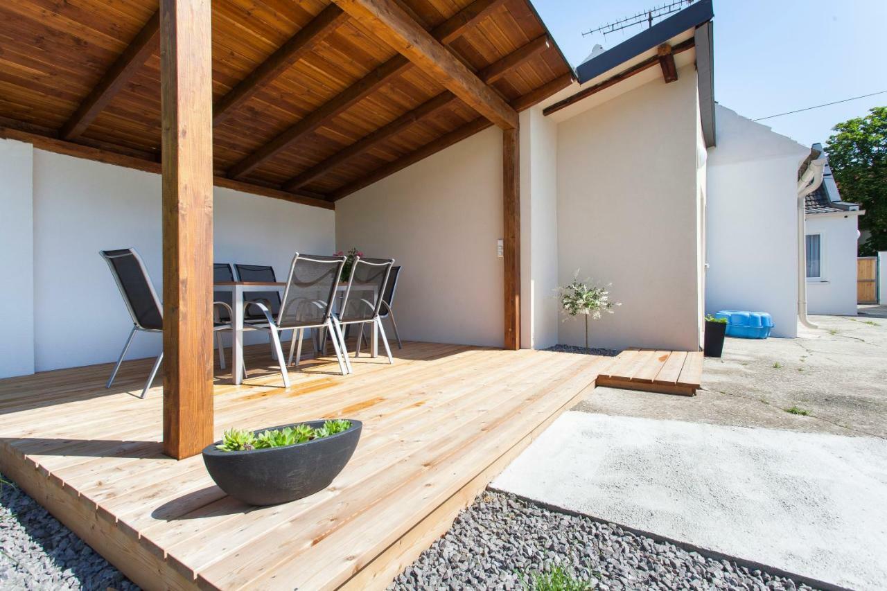 Zehentner - Wein & Feriendomizil Villa อิลมิทซ์ ภายนอก รูปภาพ